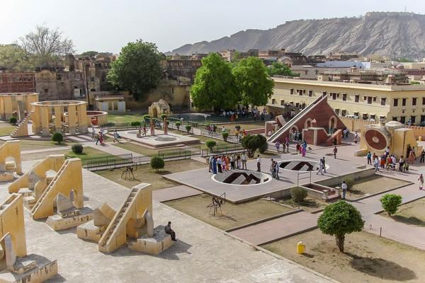 ky-quan-dai-thien-van-co-jantar-mantar-tuyet-dinh-cua-an-do-2.jpg