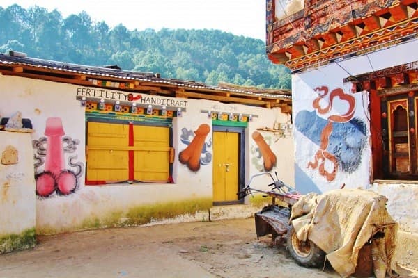 van-hoa-tuong-tho-hinh-duong-vat-bhutan3.jpg