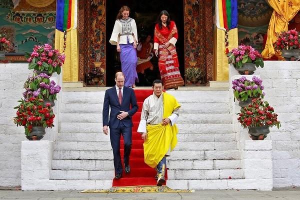 tashichho-dzong-bhutan3.jpg