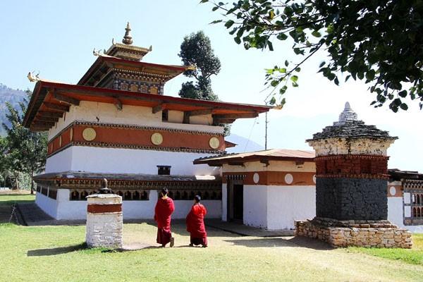 KyichuLhakhangngoichuaconhatbhutan05.jpg