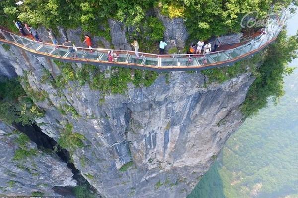 Skywalk - điểm nhấn hoàn hảo của Thiên Môn Sơn