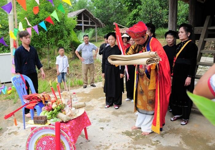 Nghi lễ than Khoăn dân tộc Tày