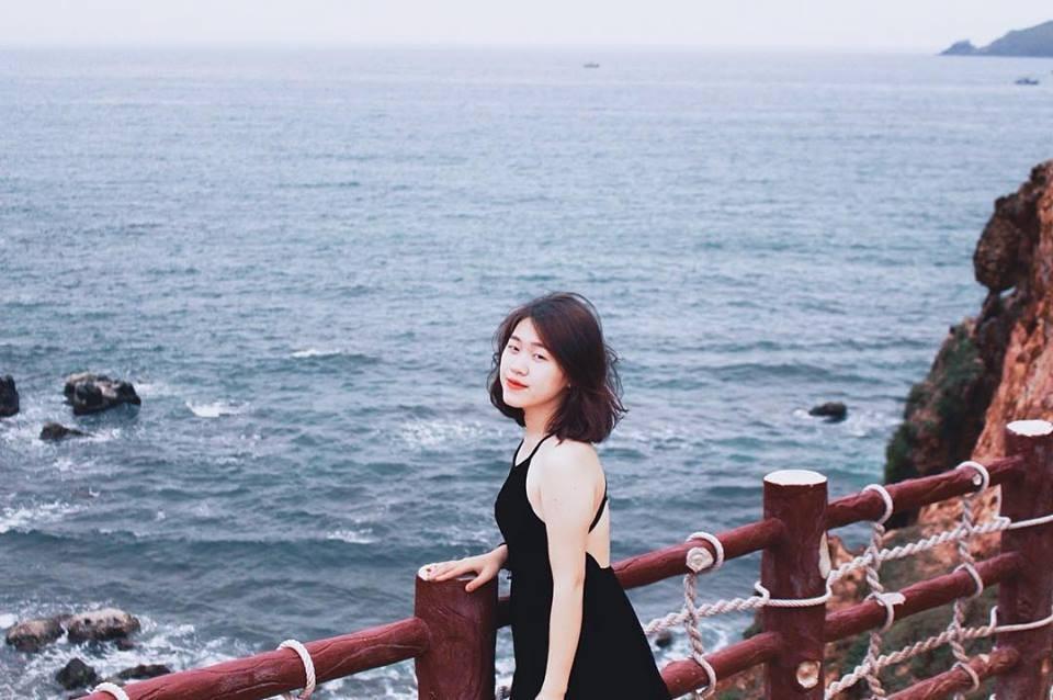 Biển Quy Nhơn xanh ngát xanh 