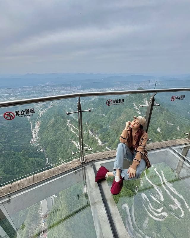 sạn đạo kính, tour ân thi trương gia giới phượng hoàng cổ trấn tết dương lịch