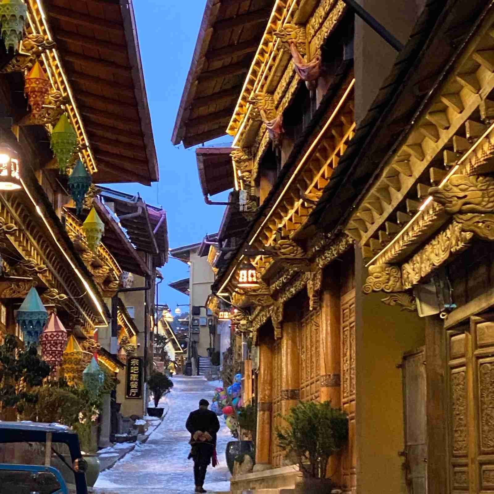 Thành cổ DuKeZong, Tour Lệ Giang - Shangrila 5 ngày 4 đêm