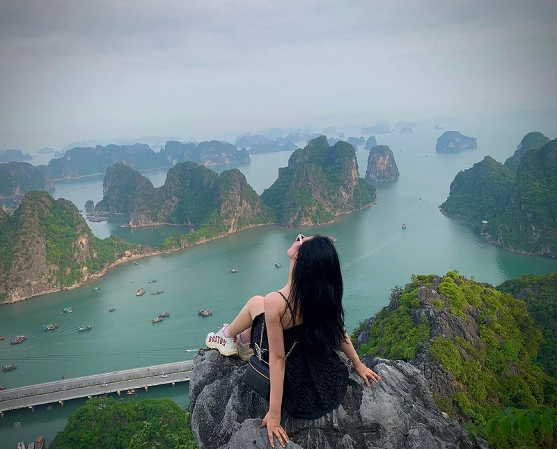 núi bài thơ
