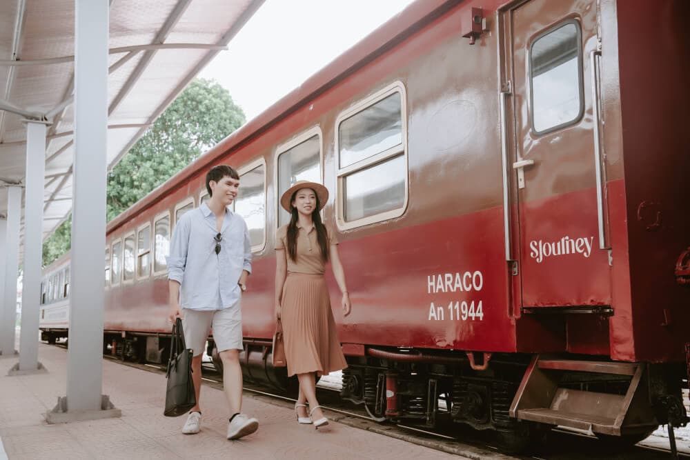 Trải nghiệm Tour xuyên Việt từ TP.HCM bằng tàu hỏa cao cấp