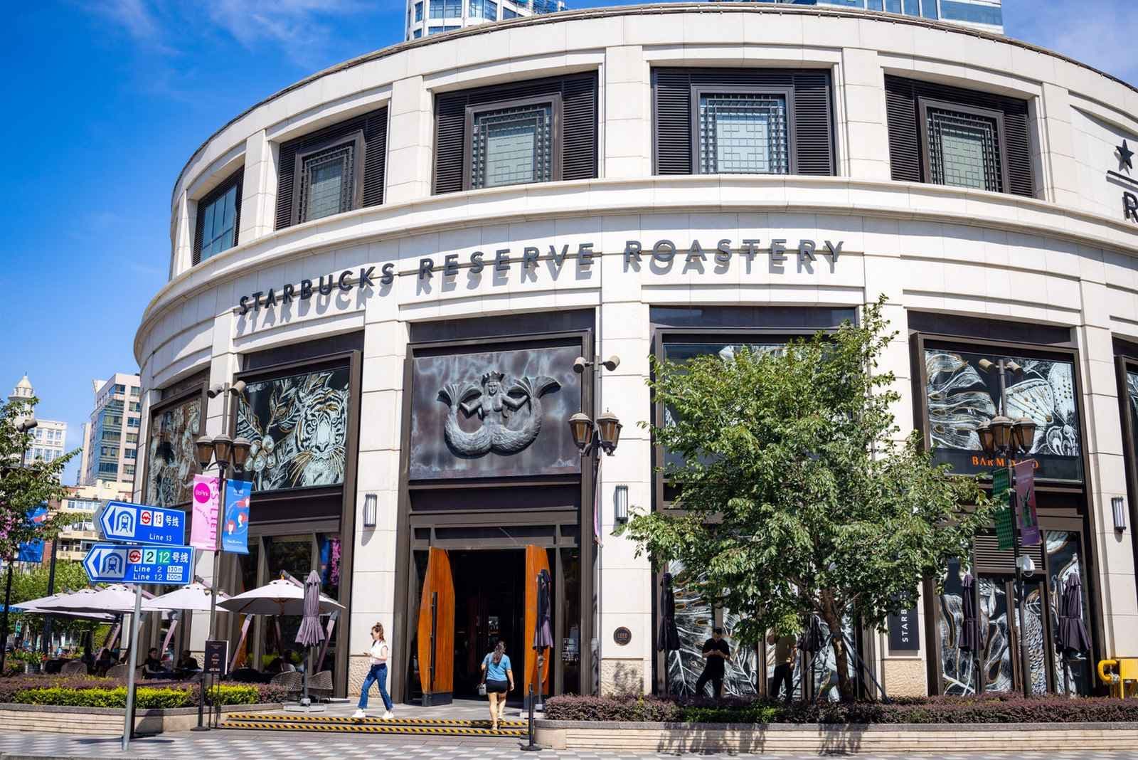 Cửa hàng Starbuck Thượng Hải, Tour Thượng Hải - Tây Ô Trấn - Hàng Châu 5 ngày 4 đêm