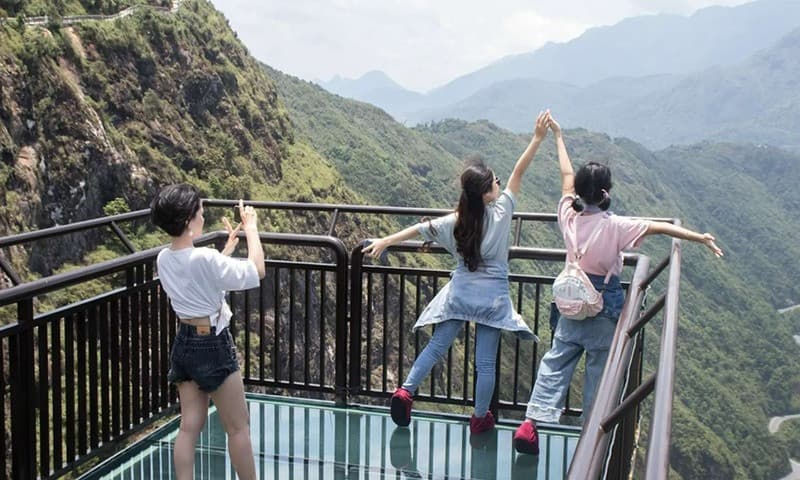 Một số lưu ý khi khám phá cầu kính Sapa