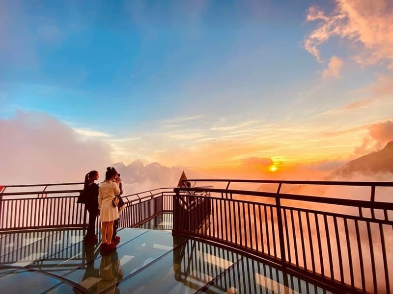 Ngắm hoàng hôn ở một độ cao khác biệt