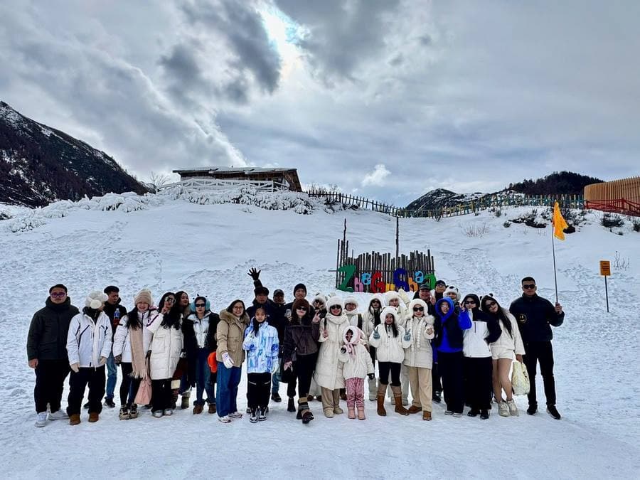 check in cùng khung cảnh tuyết trắng Gia Cô Sơn