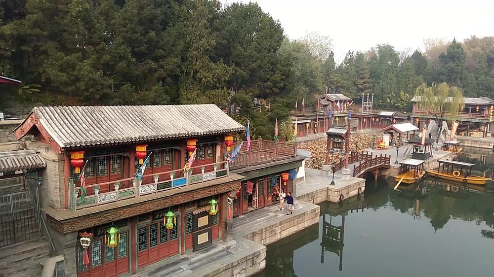 tham quan phố cổ tô châu