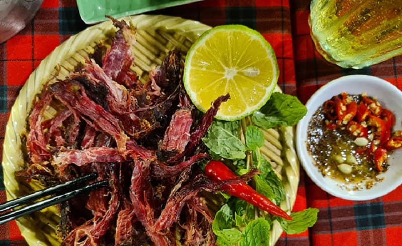 hương vị của thịt trâu gác bếp