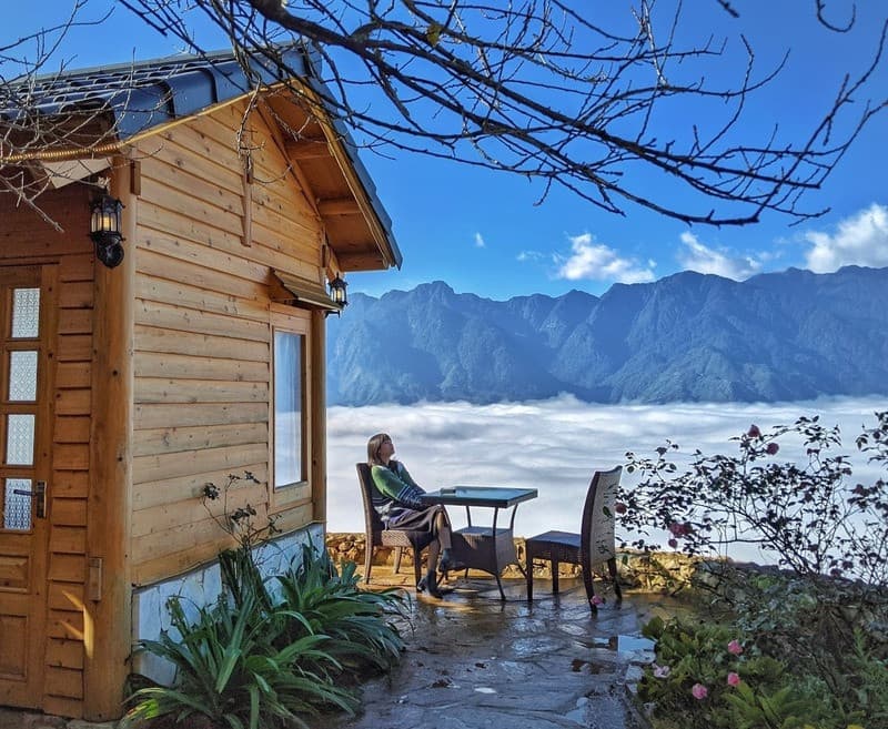 Biển mây nhìn từ homestay tại thung lũng Mường Hoa