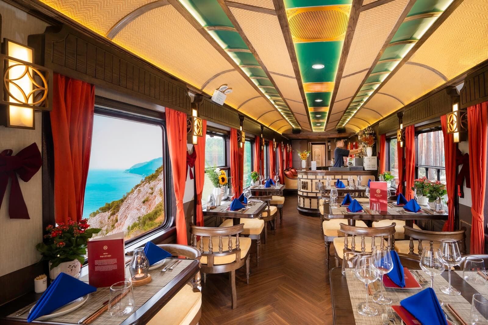 trải nghiệm tàu hoả hạng sang sjourney