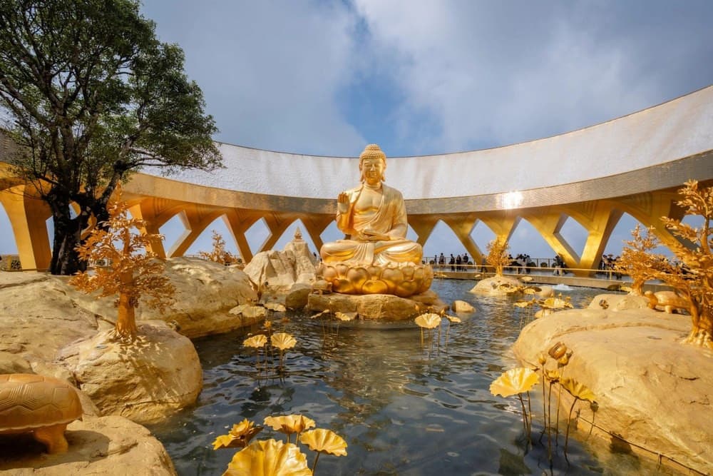 Tượng Phật Thích Ca Mâu Ni