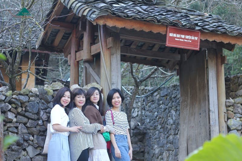 checkin nhà của pao