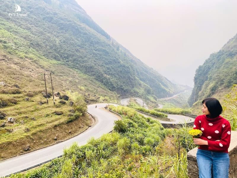 Chinh phục Dốc Thẩm Mã là ước mơ của lữ khách