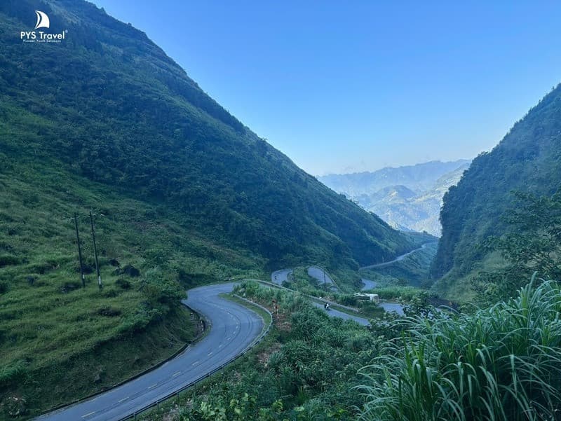 Dốc Thẩm Mã không chỉ thẩm định sức ngựa mà còn thử cả lòng người