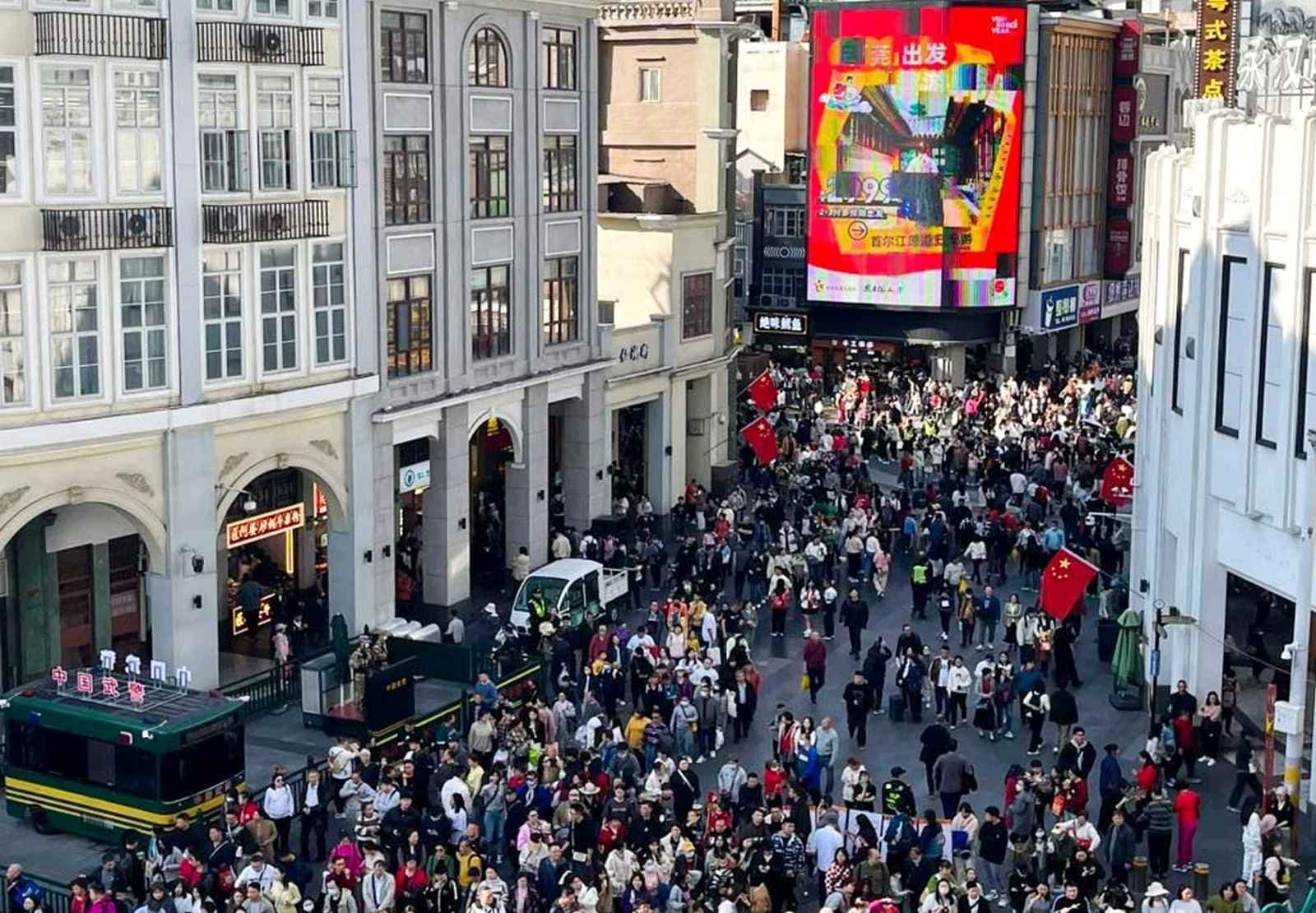 Bắc Kinh lộ, Tour Hong Kong - Thẩm Quyến - Quảng Châu - Sa Loan Cổ Trấn