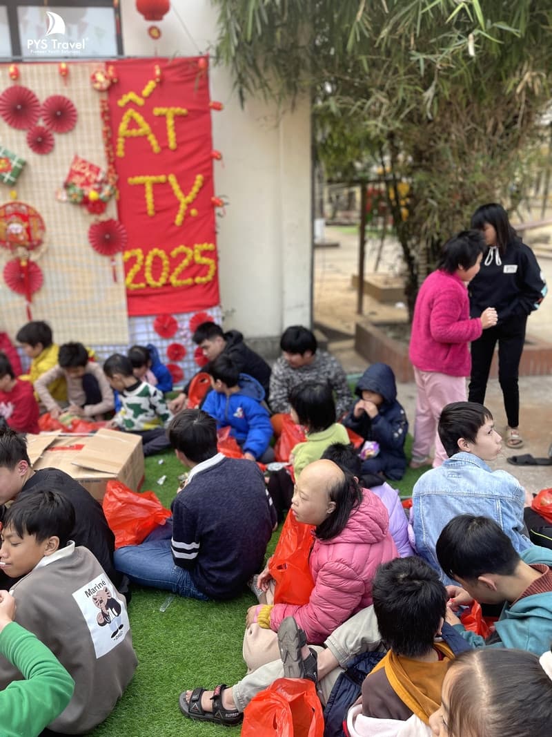 Gói Bánh Chưng Xanh - Trao Tết An Lành