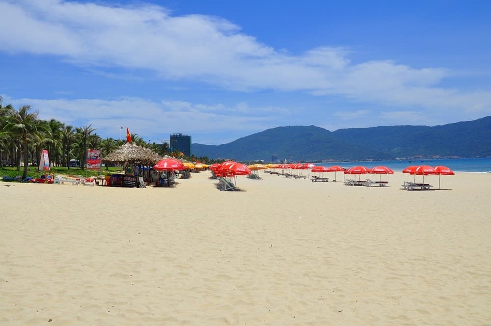 bãi biển xuân thiều