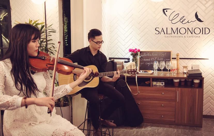 Nhà hàng Salmonoid - ưu đãi 10% và tặng kèm 1 bình rượu Sangria