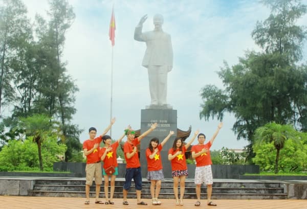 Di tích lưu niệm Hồ Chủ Tịch Cô Tô