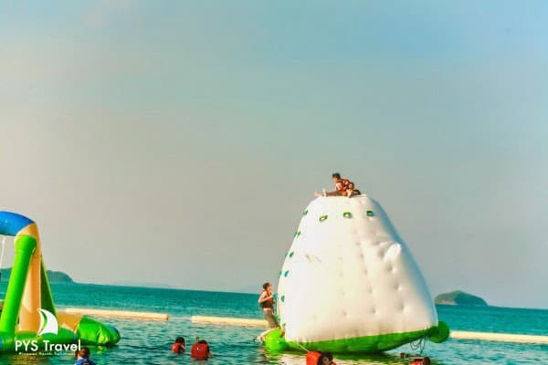 Chèo Kayak, cưỡi phao chuối