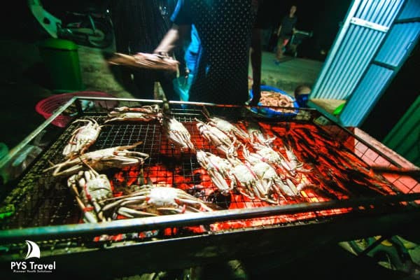 Thưởng thức BBQ bãi biển