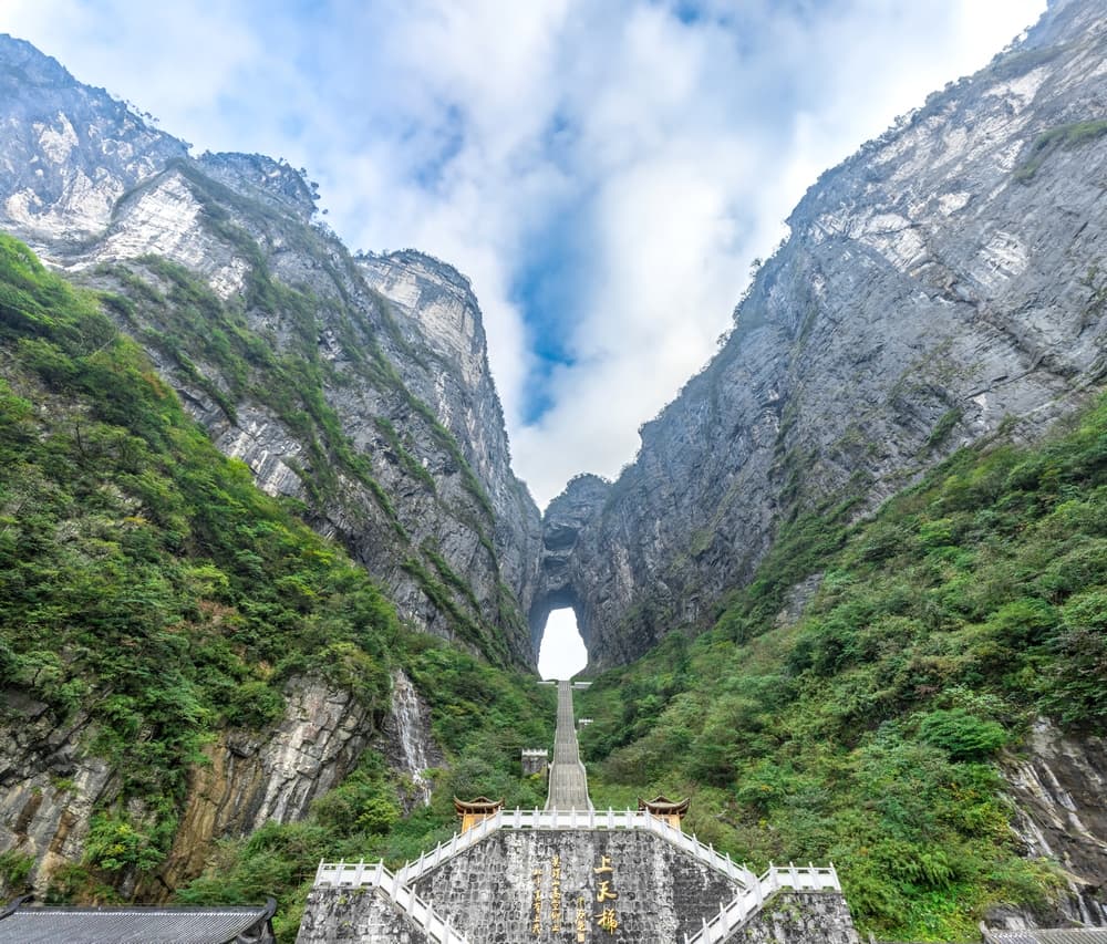 Tour-Truong-Gia-Gioi-PYSTravel10.jpg