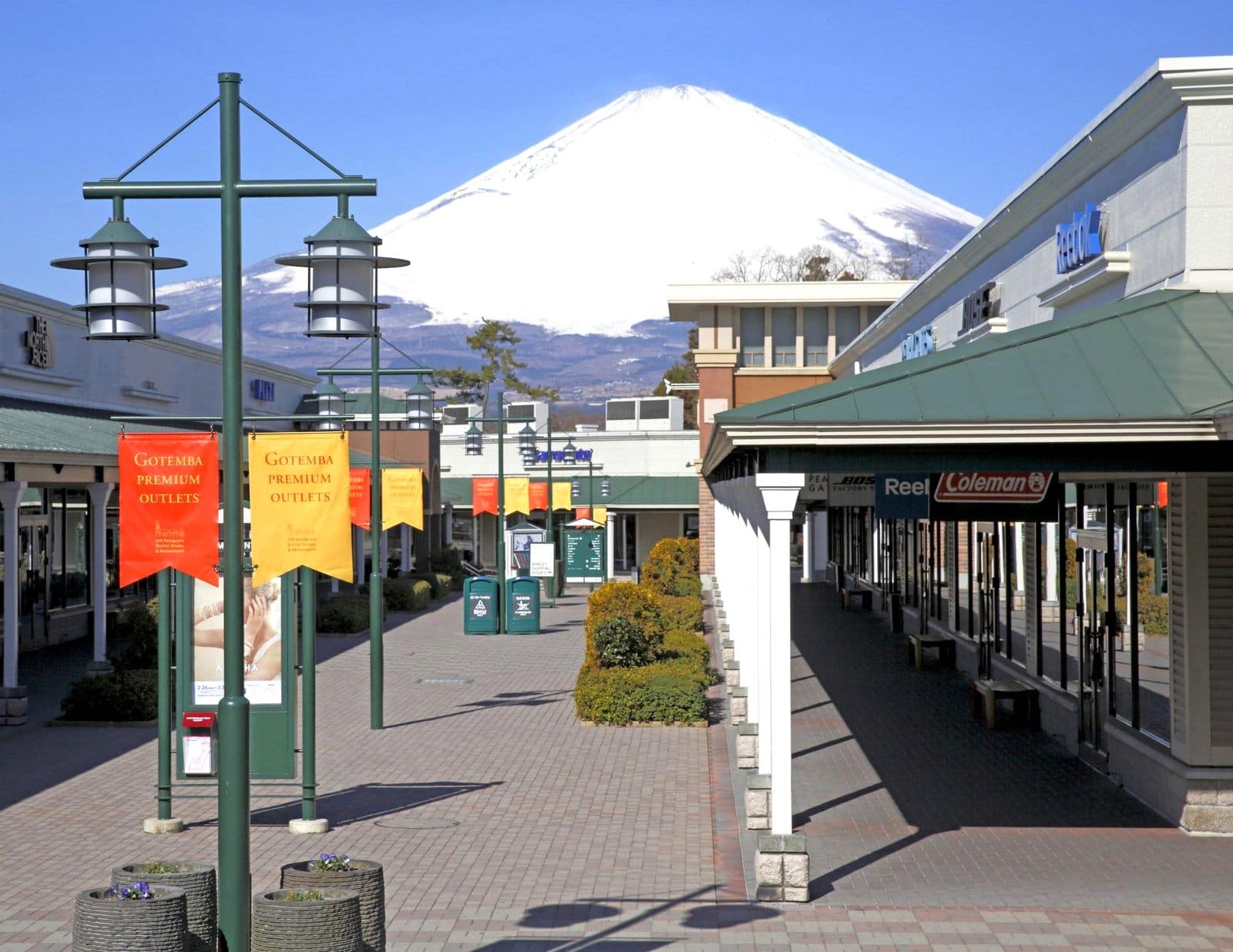 Gotemba Premium Outlet tou-nhat-ban-7.jpg