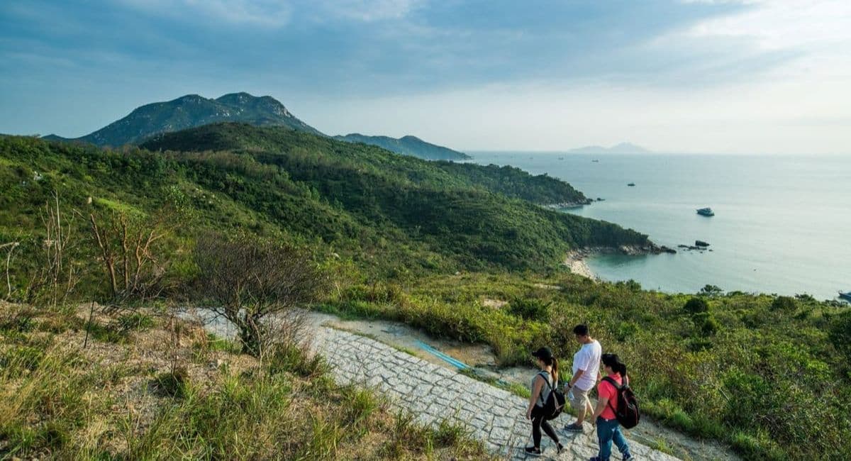 hon-dao-lamma-ve-dep-giua-long-hong-kong-5.jpg