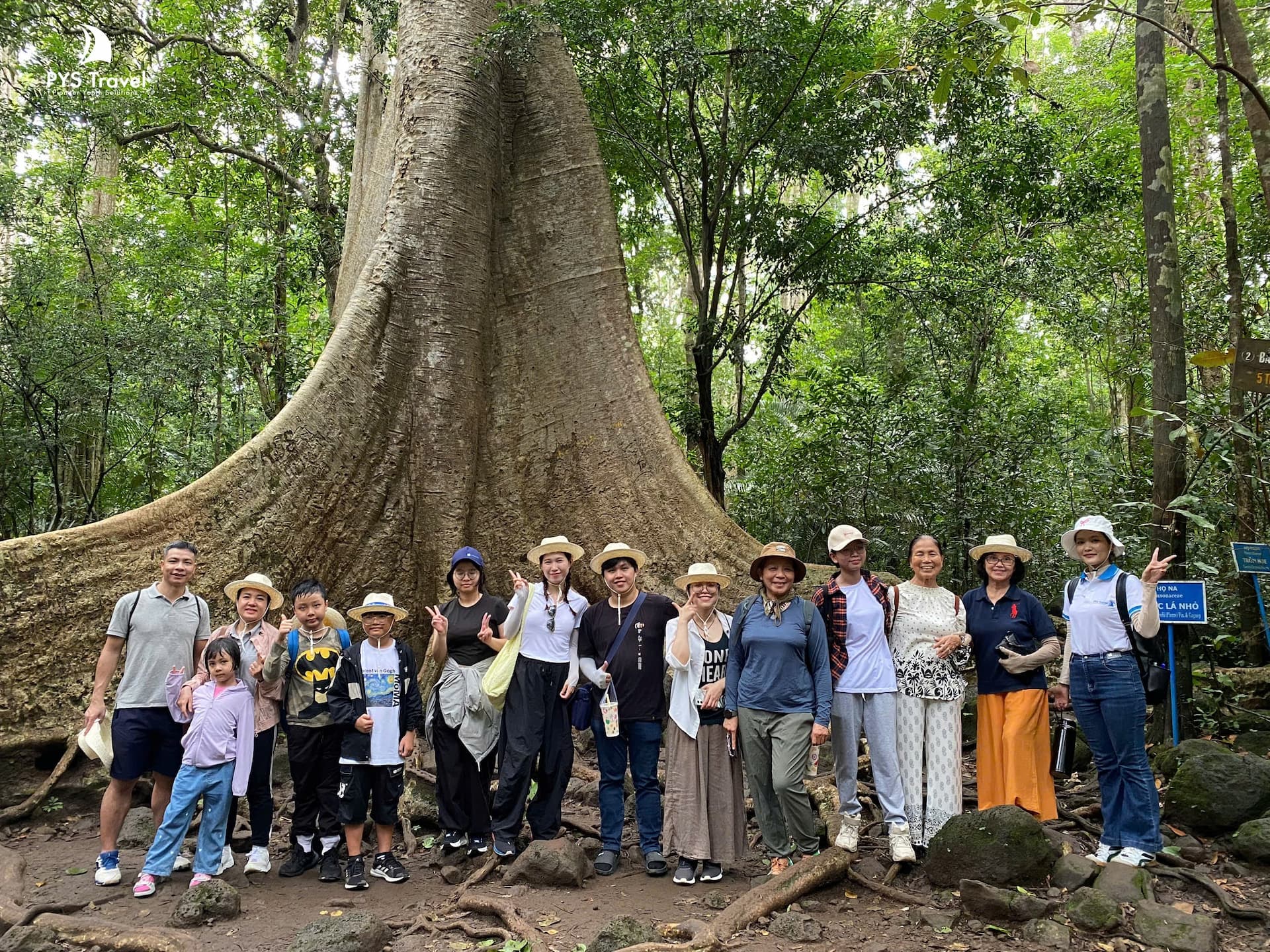 tour-nam-cat-tien-pystravel-1.jpg