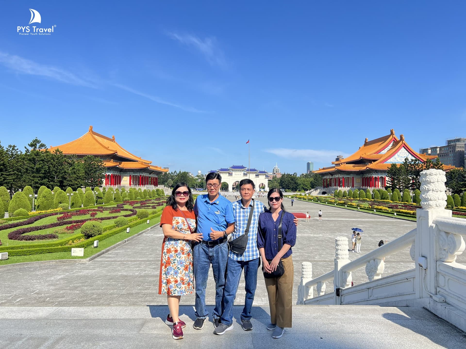 z4642807741293_831c720c294f78ba39a86bc797147d24 (Copy).jpg