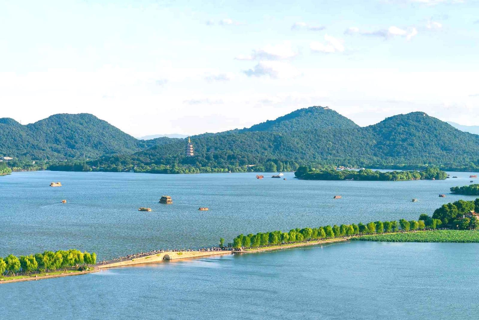 du ngoạn tây hồ hàng châu tour-bac-kinh-thuong-hai-10.jpg