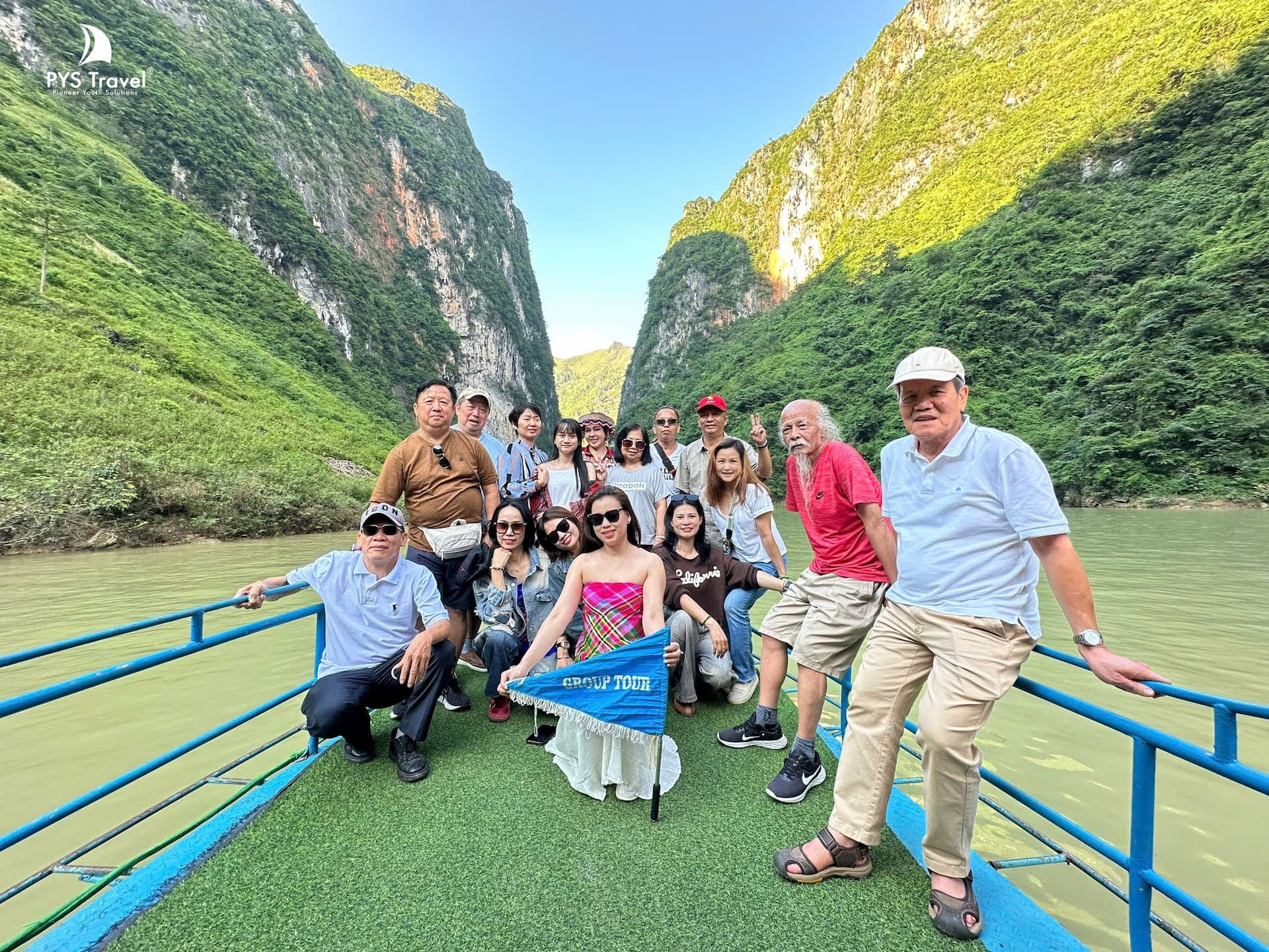 sông Nho Quế Hà Giang đi thuyền ngắm nhìn sông Nho Quế