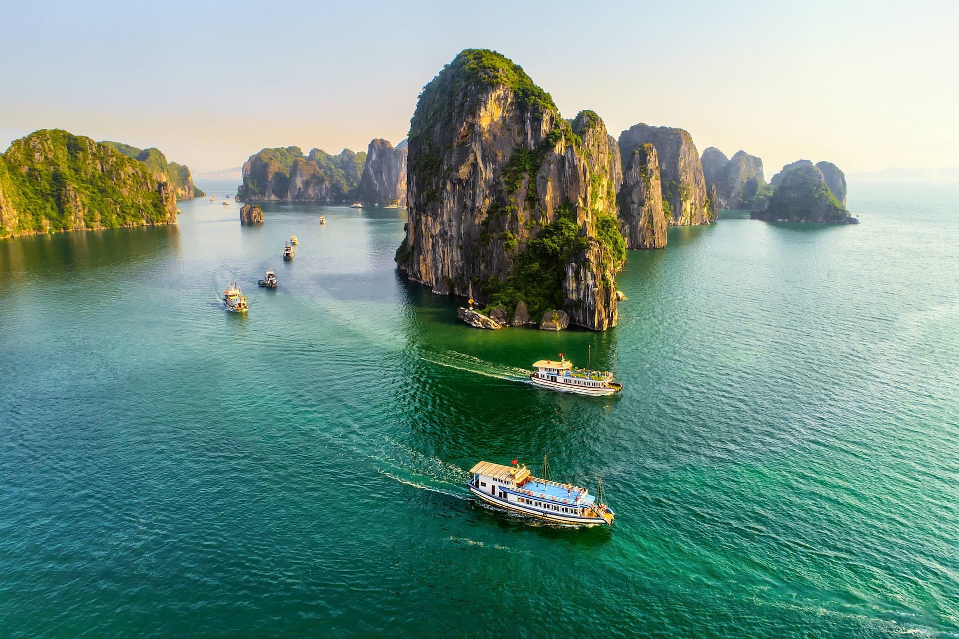 Vịnh Hạ Long Quảng Ninh Toàn cảnh Vịnh Hạ Long kỳ vĩ