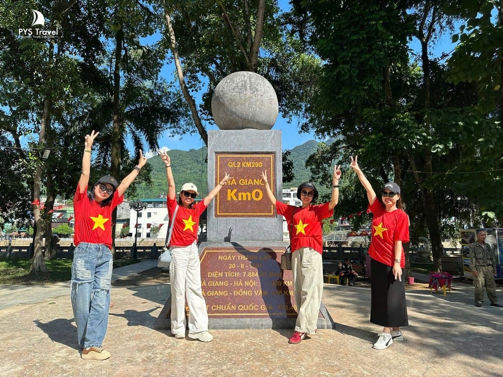 Cột mốc 0km hà giang blog-ha-giang-pystravel-3.jpg