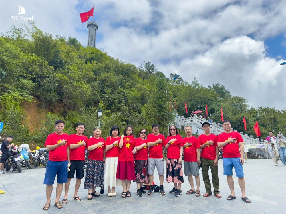 Cột cờ Lũng Cú blog-ha-giang-pystravel-4.jpg