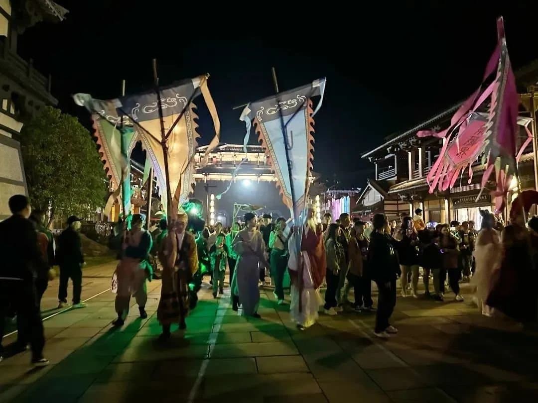 biểu diễn nghệ thuật tại phim trường tần hán tour-le-ba.jpg