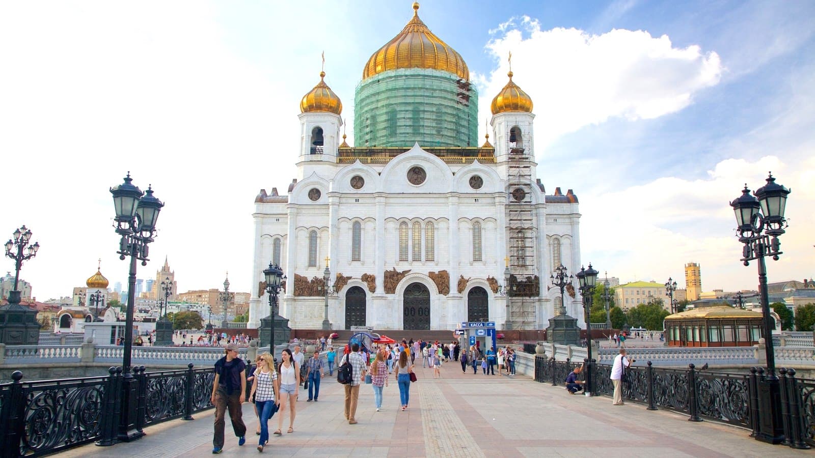 Nhà thờ Chúa Cứu Thế tour-nga-1.jpg