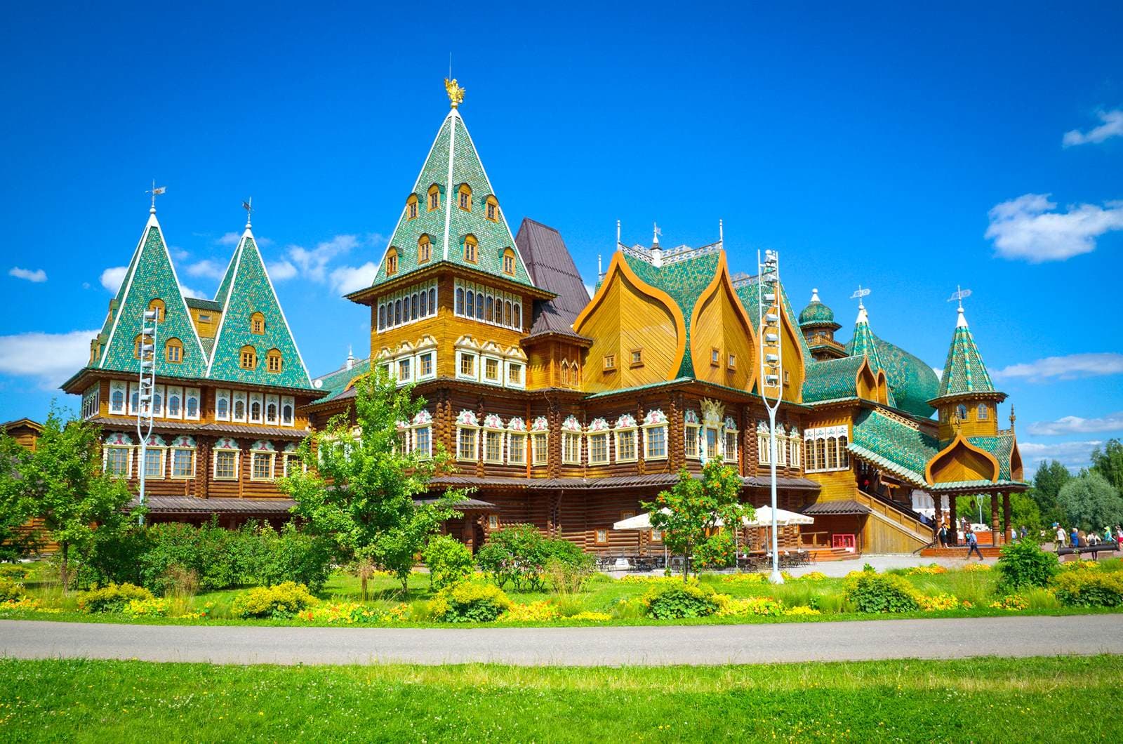 cung điện cổ kính Kolomenskoye tour-nga-mua-thu-11.jpg