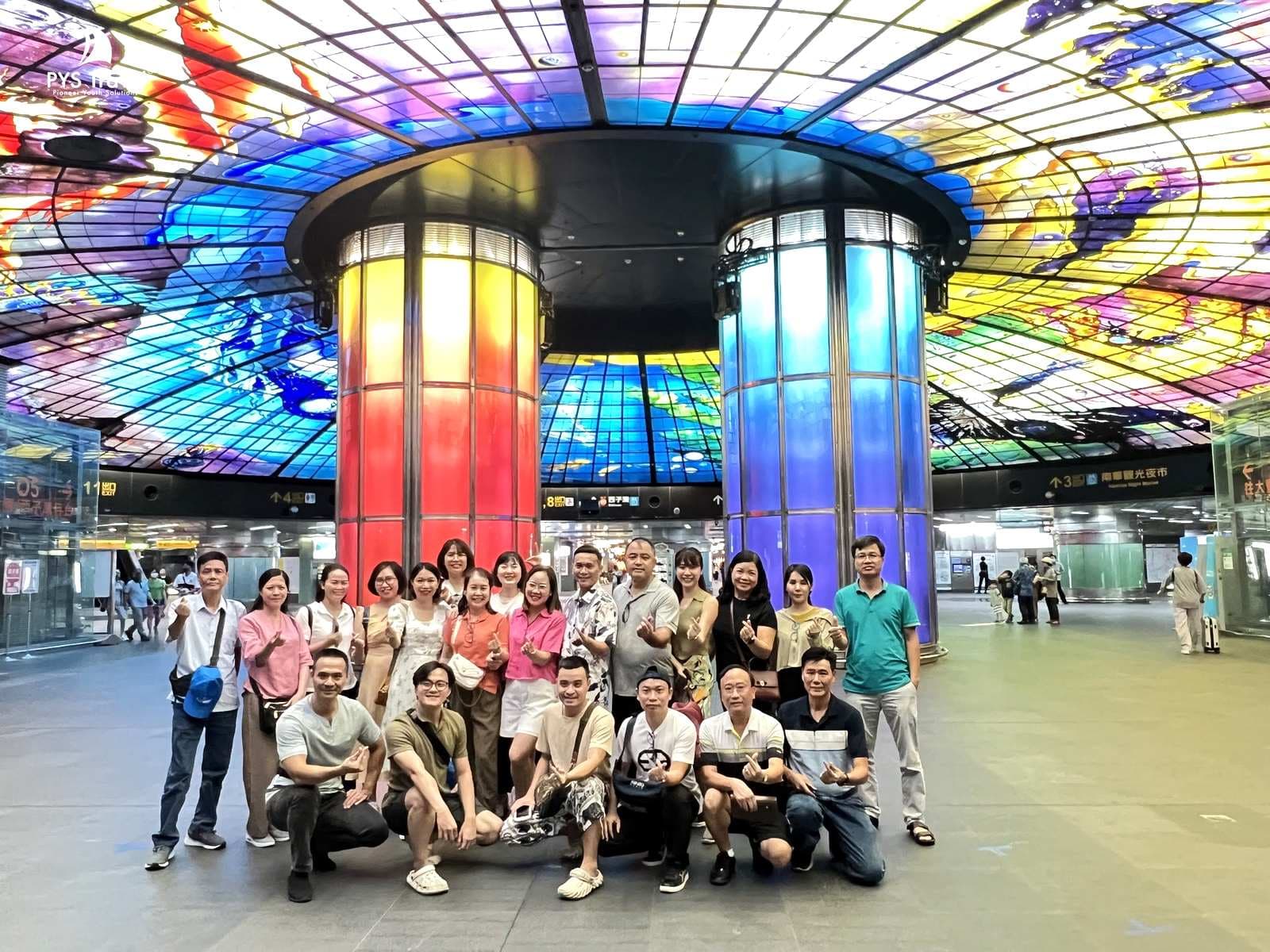 trạm tàu Formosa Boulevard tour-dai-loan-6.jpg