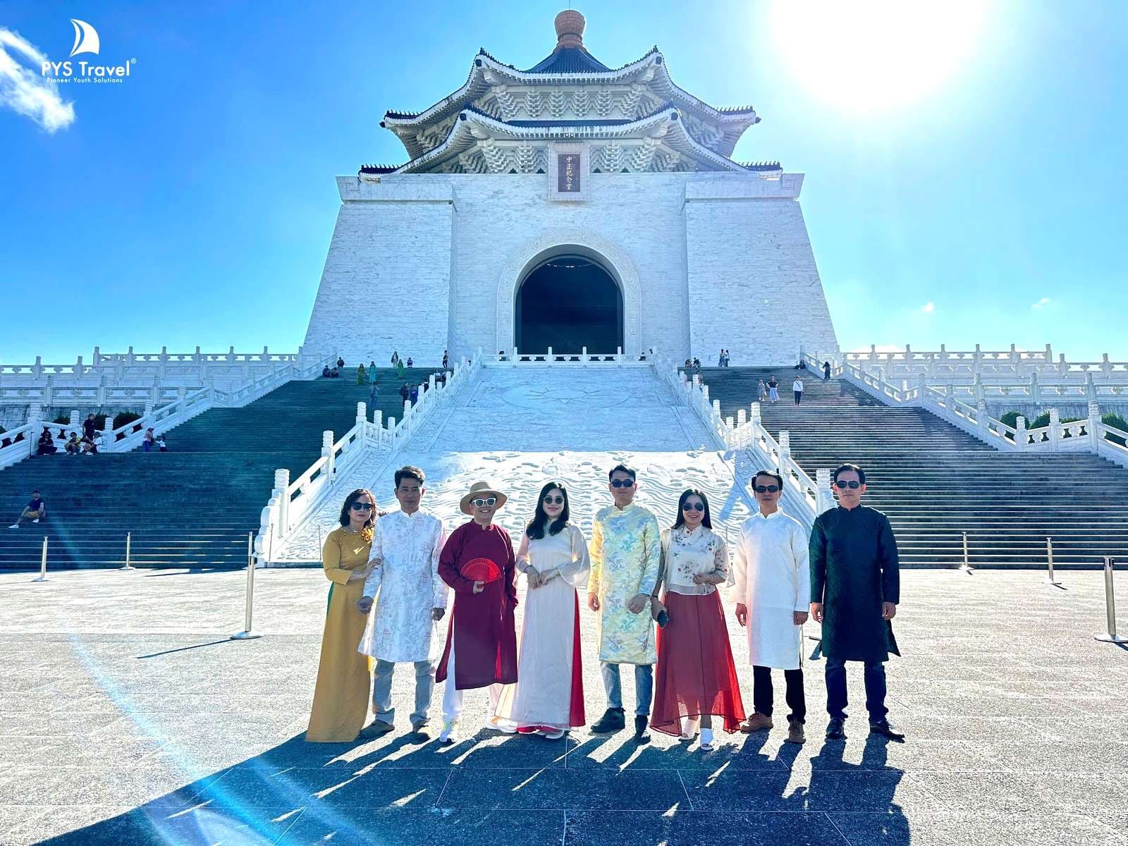 nhà tưởng niệm tưởng giới thạch tour-dai-loan-19.jpg