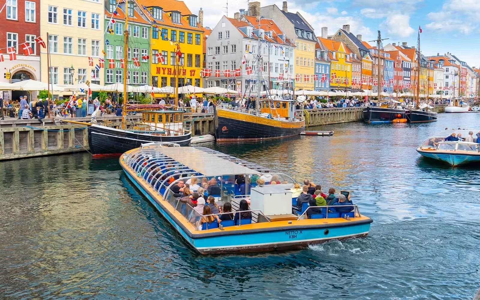 đi thuyền trên kênh Copenhagen trải nghiệm đi thuyền trên kênh Copenhagen