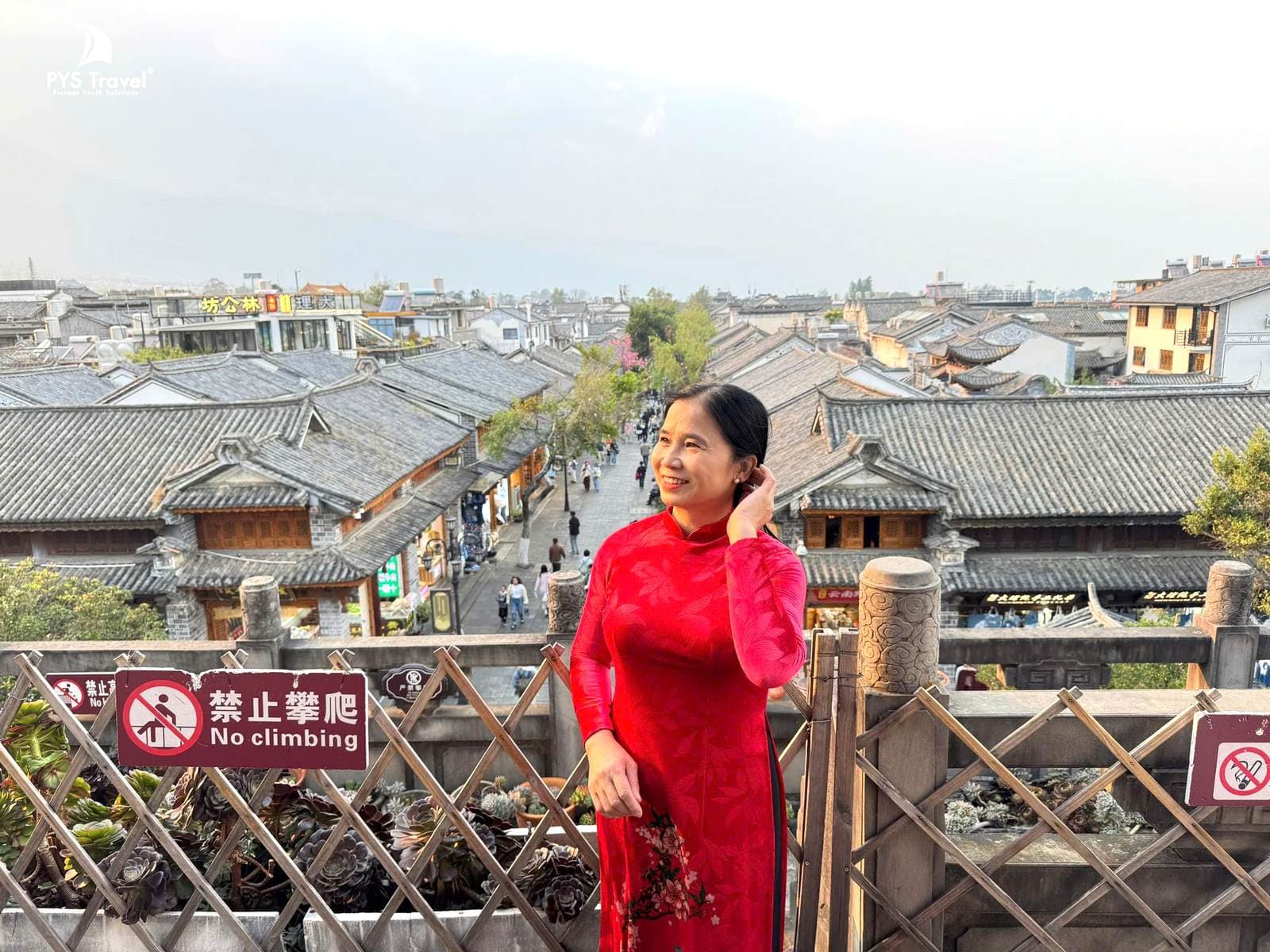 checkin tại thành cổ đại lý tour-shangrila-le-giang-15.jpg