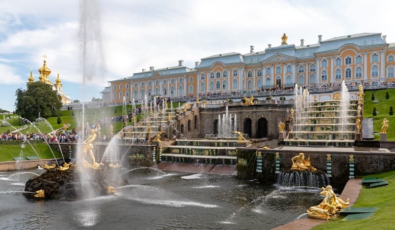 Cung điện Peterhof Peterhof-cung-dien.jpg