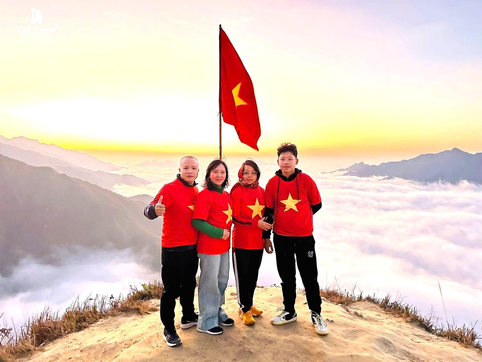 du lịch tà xùa tour-ta-xua-1.jpg