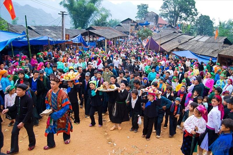 cho-tinh-khau-vai.jpeg